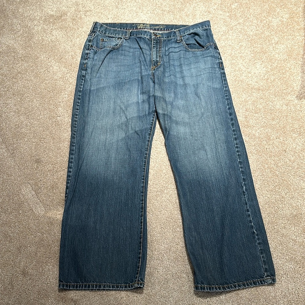 Old navy loose men’s jeans medium wash size 42x32